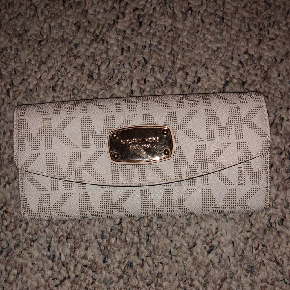 Michael Kors wallet